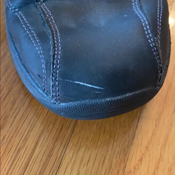 Skechers relaxed fit memory foam shoes. - Picture 5 of 5